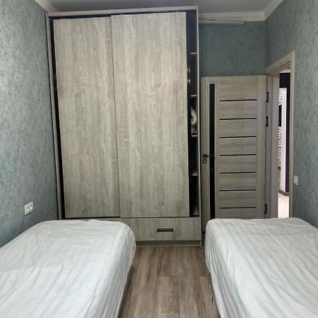 Apartment Tashkent 3 Bedrooms Exterior foto